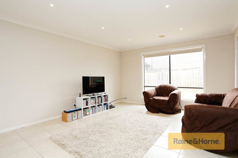 Photo - 19 River Views Road, Melton West VIC 3337 - Image 5