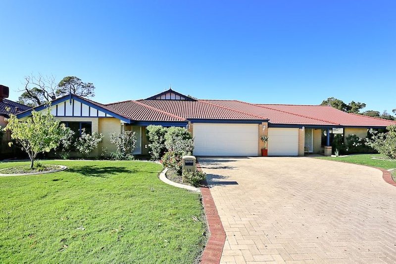 Photo - 19 Riverina Avenue, Coodanup WA 6210 - Image 2