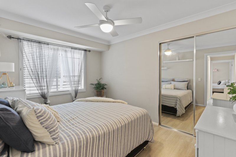 Photo - 19 Robey Avenue, Middleton Grange NSW 2171 - Image 11