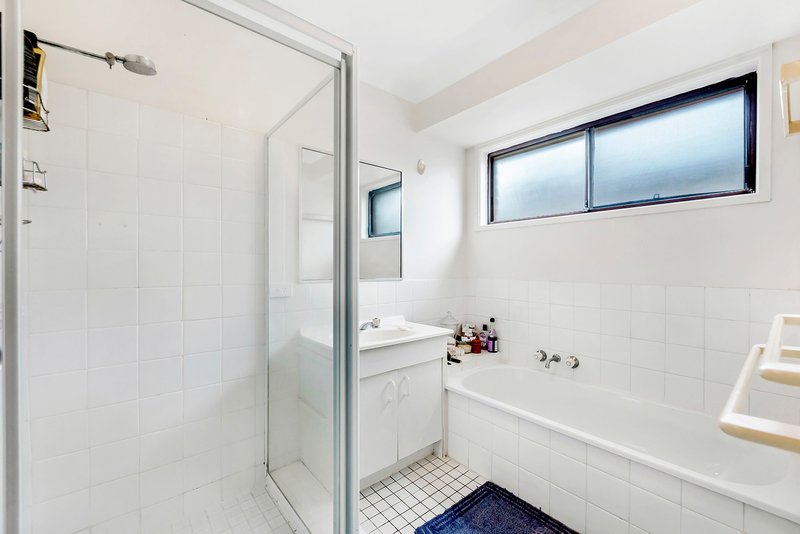 Photo - 1/9 Robin Joy Close, Labrador QLD 4215 - Image 7