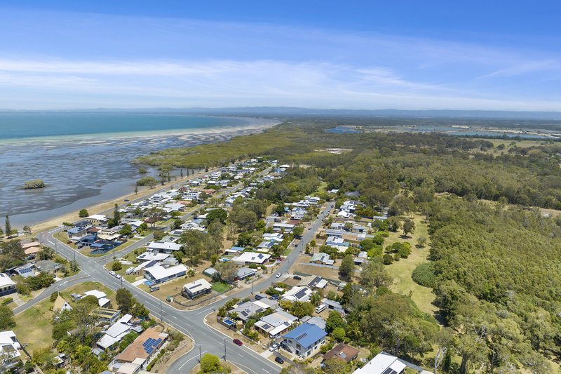 Photo - 19 Rose Street, Godwin Beach QLD 4511 - Image 7