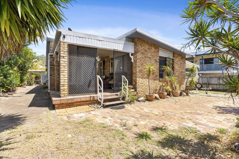 Photo - 19 Rose Street, Godwin Beach QLD 4511 - Image 10