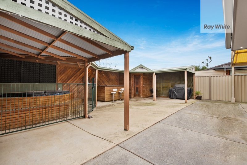 Photo - 19 Rosella Walk, South Morang VIC 3752 - Image 7