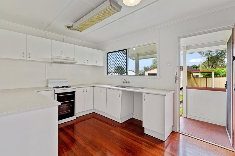 Photo - 19 Rothesay Street, Acacia Ridge QLD 4110 - Image 5
