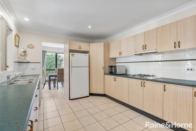 Photo - 19 Royal Mantle Drive, Ulladulla NSW 2539 - Image 5