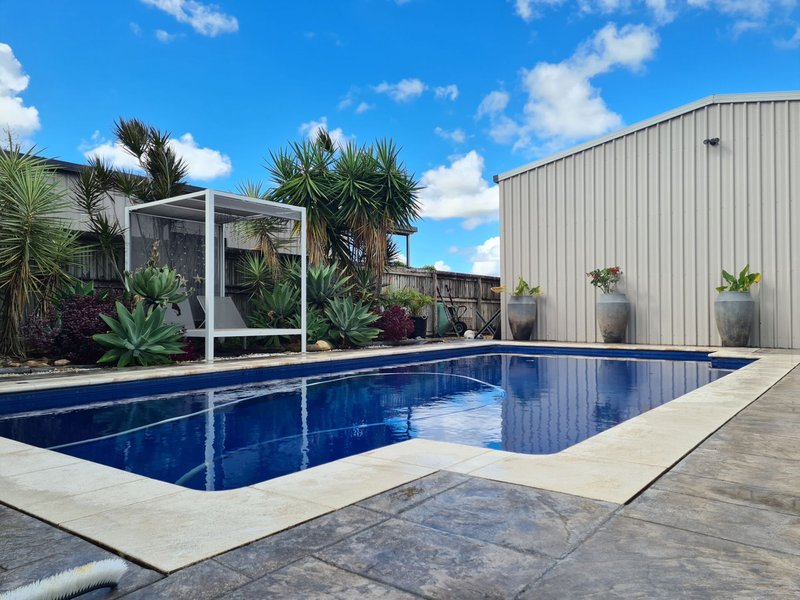 Photo - 19 Rutland Place, Marian QLD 4753 - Image 2