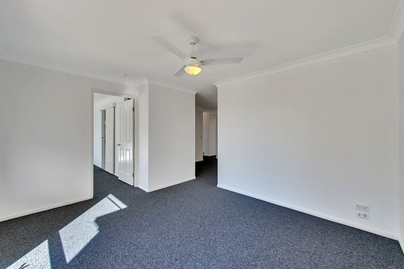 Photo - 19 Ryecroft Place, Richlands QLD 4077 - Image 3