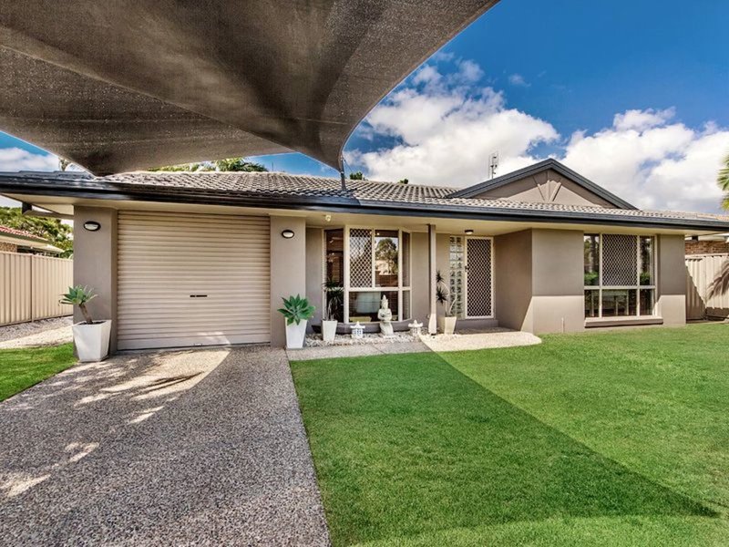 Photo - 19 Saffron Street, Elanora QLD 4221 - Image 3