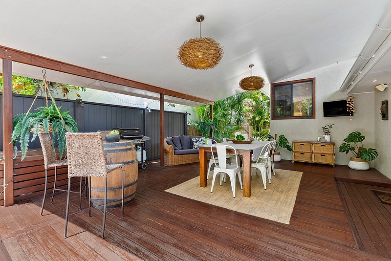 Photo - 19 Sail Street, Noosaville QLD 4566 - Image 4