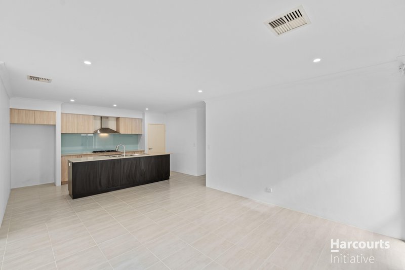 Photo - 19 Salhouse Road, Aveley WA 6069 - Image 3