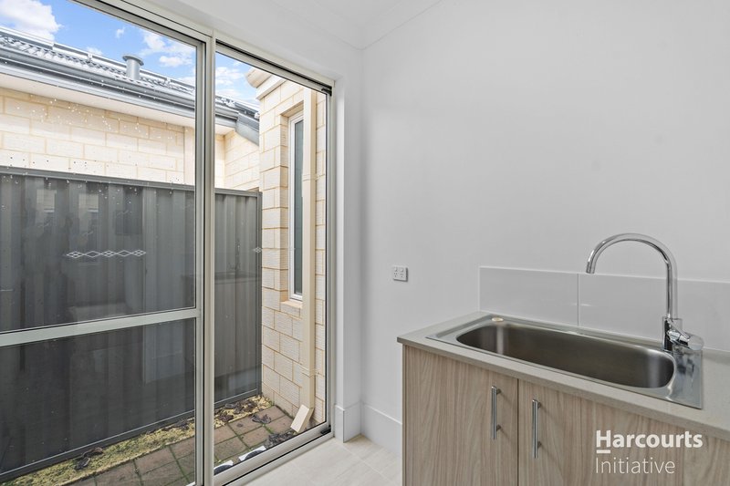 Photo - 19 Salhouse Road, Aveley WA 6069 - Image 11
