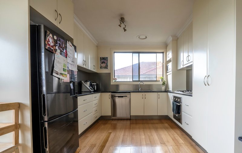 Photo - 19 Salthouse Place, Portland VIC 3305 - Image 5