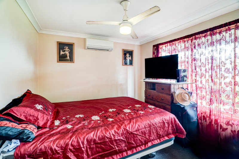 Photo - 19 Sandalwood Drive, Brightview QLD 4311 - Image 11