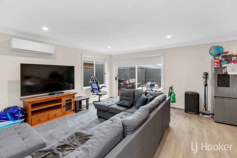 Photo - 19 Sandalwood Road, Davoren Park SA 5113 - Image 7