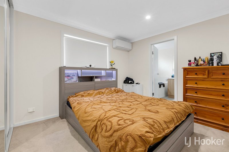 Photo - 19 Sandalwood Road, Davoren Park SA 5113 - Image 12