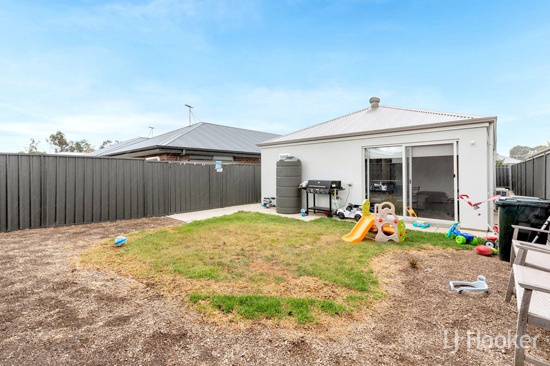 Photo - 19 Sandalwood Road, Davoren Park SA 5113 - Image 19