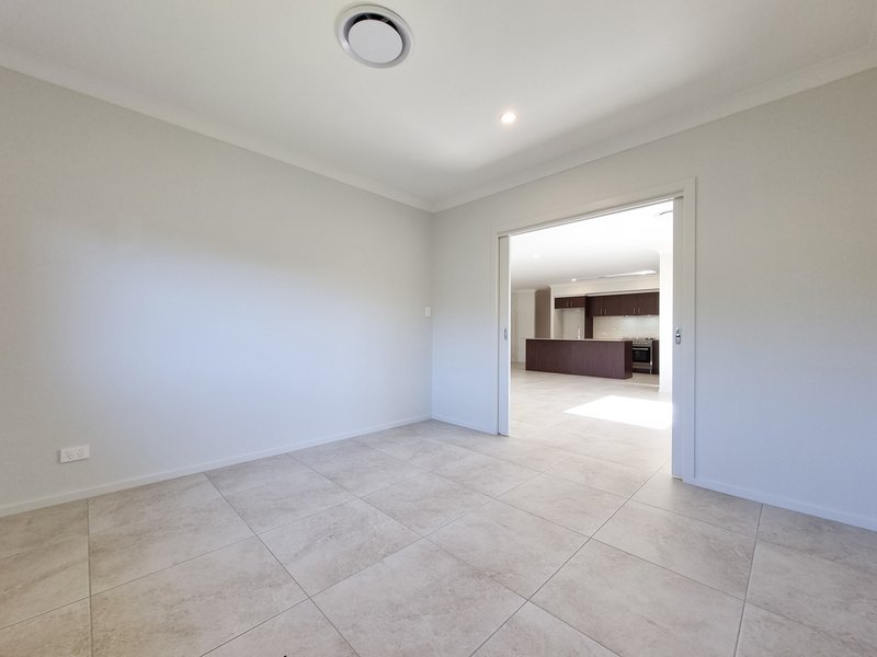 Photo - 19 Sava Street, Spring Farm NSW 2570 - Image 8