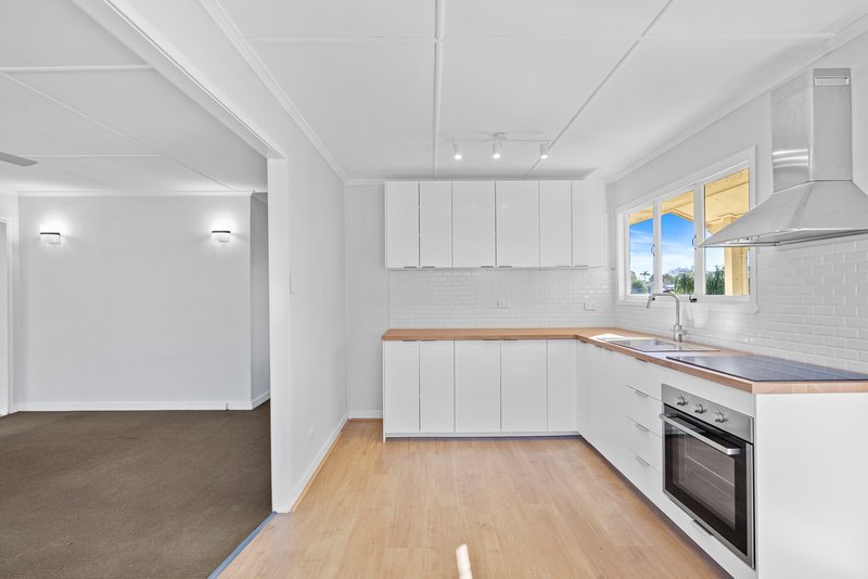 Photo - 19 Saxon Street, Acacia Ridge QLD 4110 - Image 1