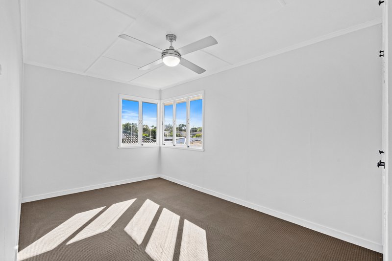 Photo - 19 Saxon Street, Acacia Ridge QLD 4110 - Image 10
