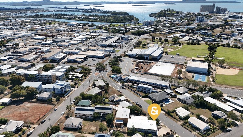Photo - 1/9 Scenery Street, West Gladstone QLD 4680 - Image 2