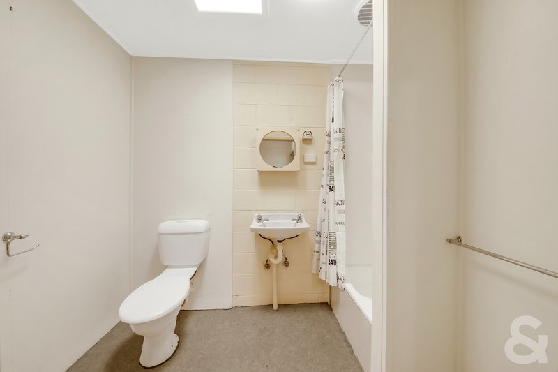 Photo - 1/9 Scenery Street, West Gladstone QLD 4680 - Image 10
