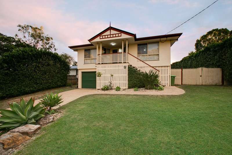 Photo - 19 Sealy Street, Silkstone QLD 4304 - Image 3