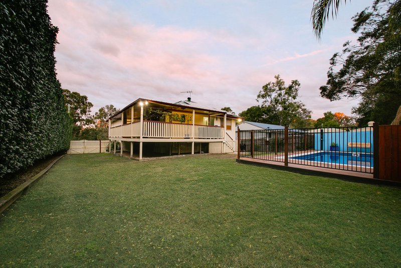 Photo - 19 Sealy Street, Silkstone QLD 4304 - Image 14