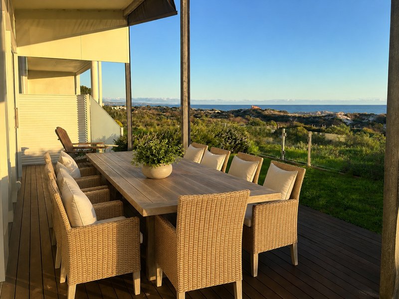 Photo - 19 Seaview Road, West Beach SA 5024 - Image 4