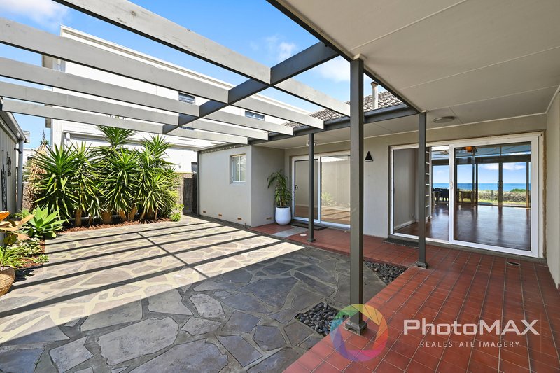 Photo - 19 Seaview Road, West Beach SA 5024 - Image 15