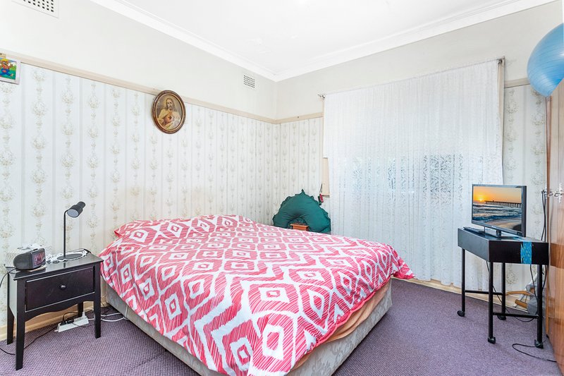 Photo - 19 Seaview Street, Cronulla NSW 2230 - Image 7