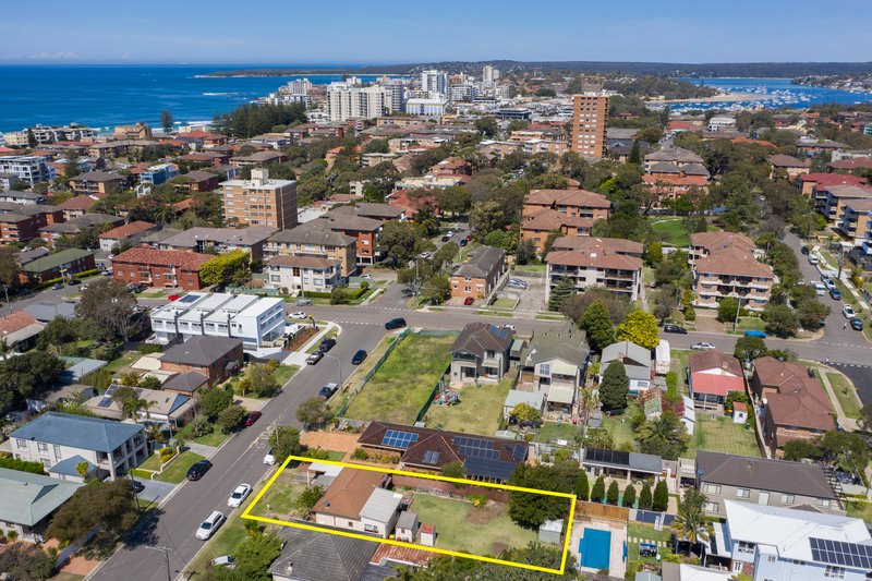 Photo - 19 Seaview Street, Cronulla NSW 2230 - Image 11