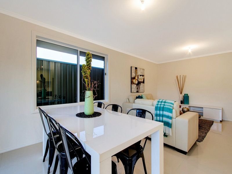 Photo - 19 Selway Terrace, O'Sullivan Beach SA 5166 - Image 15