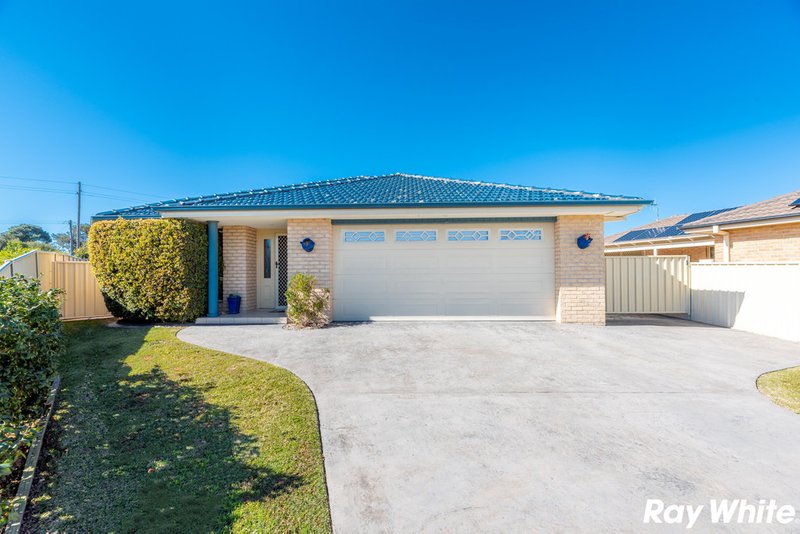 19 Serrata Court, Tuncurry NSW 2428