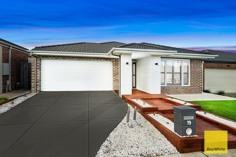 Photo - 19 Settlement Road, Tarneit VIC 3029 - Image 2