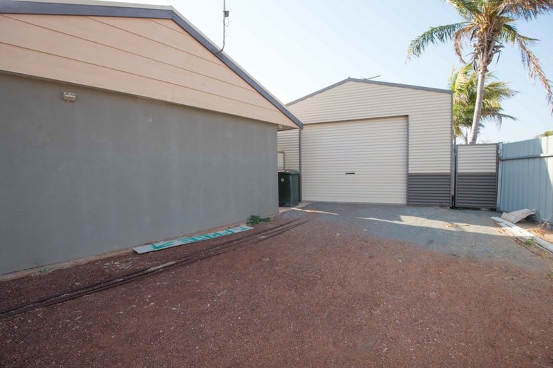 Photo - 19 Shadwick Drive, Millars Well WA 6714 - Image 2