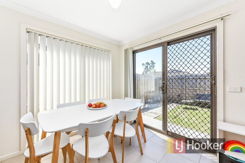 Photo - 19 Shakespeare Court, Drouin VIC 3818 - Image 6