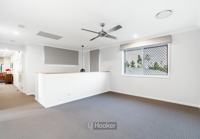 Photo - 19 Shale Avenue, Logan Reserve QLD 4133 - Image 12