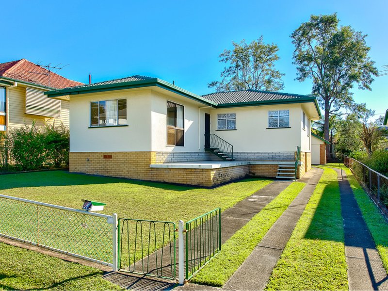 19 Sheehy Street, Stafford QLD 4053