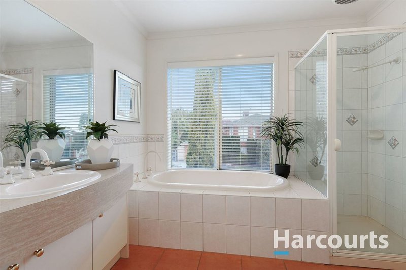 Photo - 19 Sheridan Avenue, Rowville VIC 3178 - Image 7