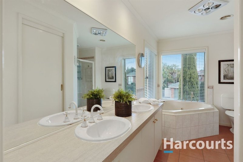 Photo - 19 Sheridan Avenue, Rowville VIC 3178 - Image 9