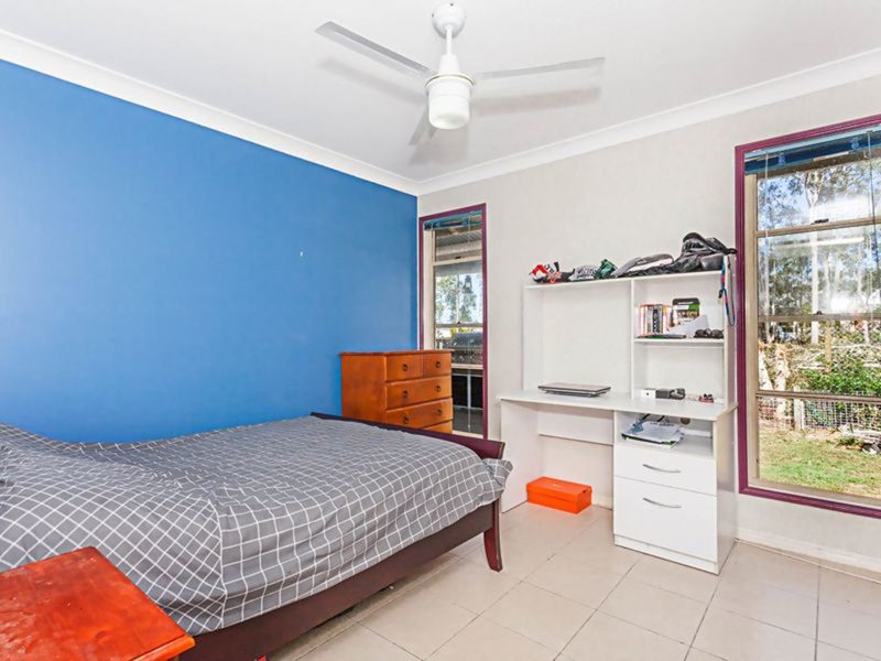 Photo - 19 Short Street, Boronia Heights QLD 4124 - Image 12