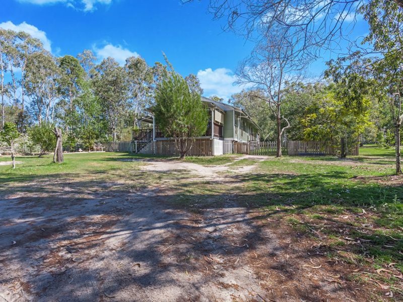 Photo - 19 Short Street, Boronia Heights QLD 4124 - Image 19