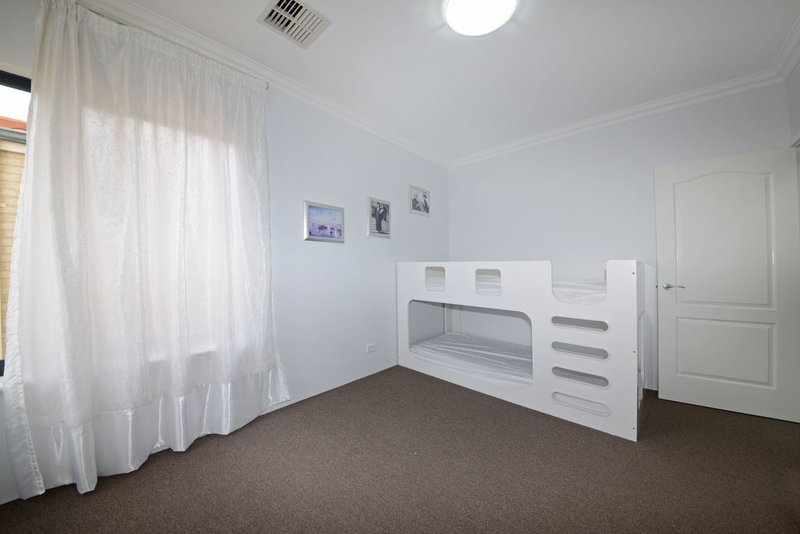 Photo - 19 Sierra Key, Mindarie WA 6030 - Image 21