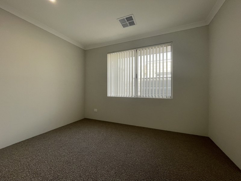 Photo - 19 Sierra Parade, Baldivis WA 6171 - Image 6