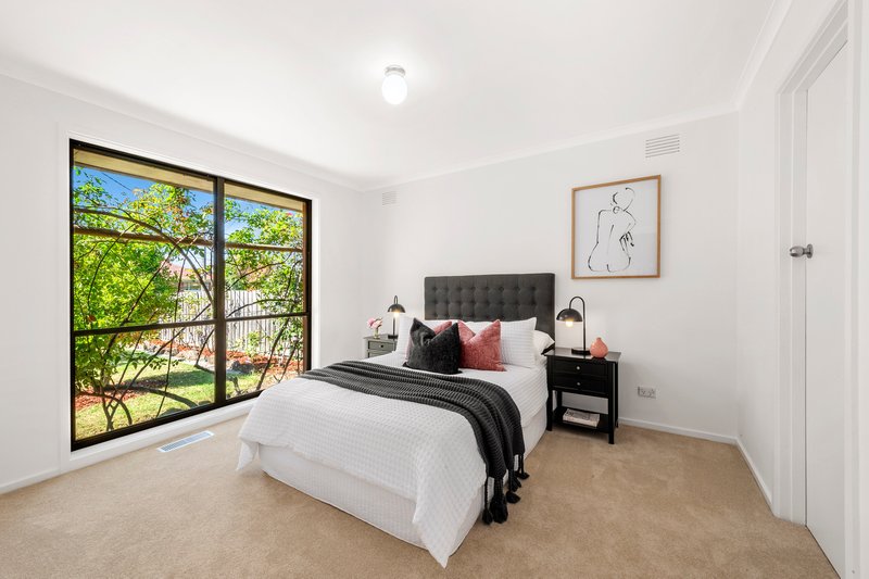 Photo - 19 Silvan Street, Oakleigh South VIC 3167 - Image 6