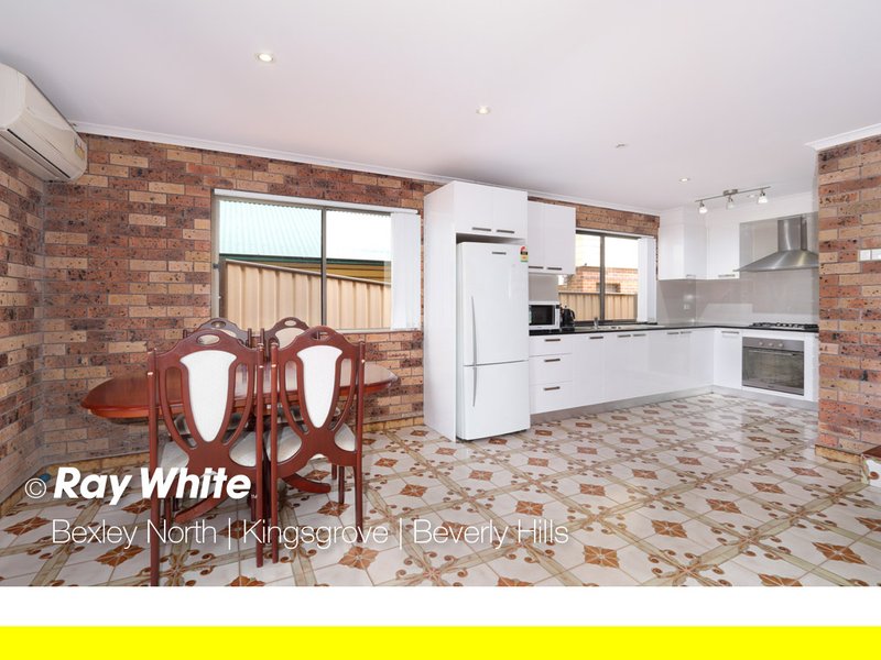 Photo - 19 Simmons Road, Kingsgrove NSW 2208 - Image 3