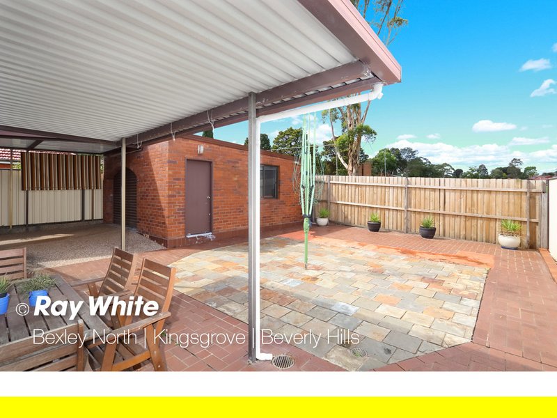 Photo - 19 Simmons Road, Kingsgrove NSW 2208 - Image 7