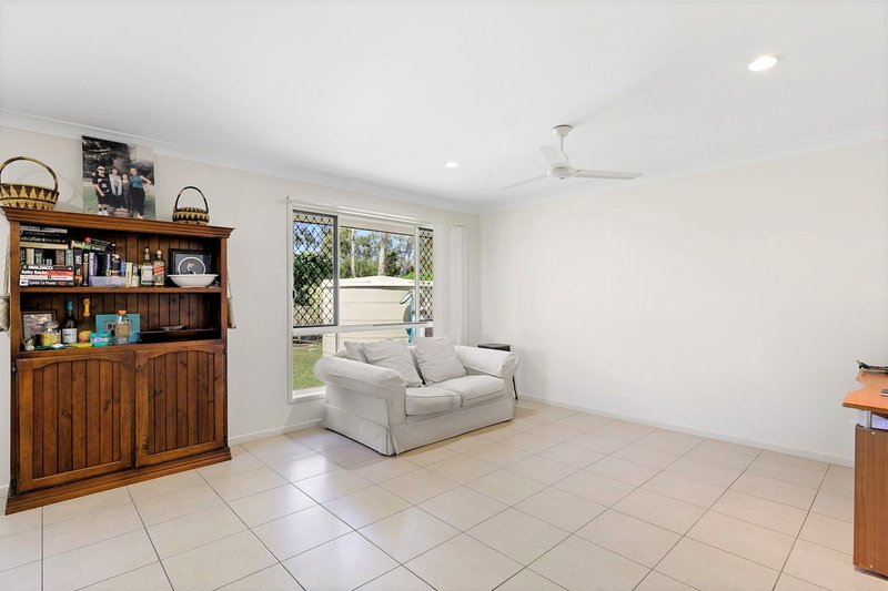 Photo - 19 Sirenia Drive, Burrum Heads QLD 4659 - Image 8