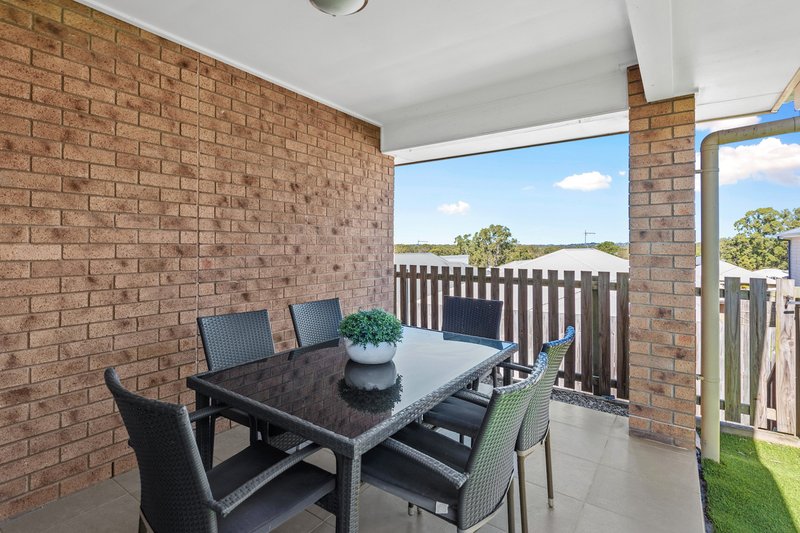 Photo - 19 Sirocco Street, Griffin QLD 4503 - Image 11