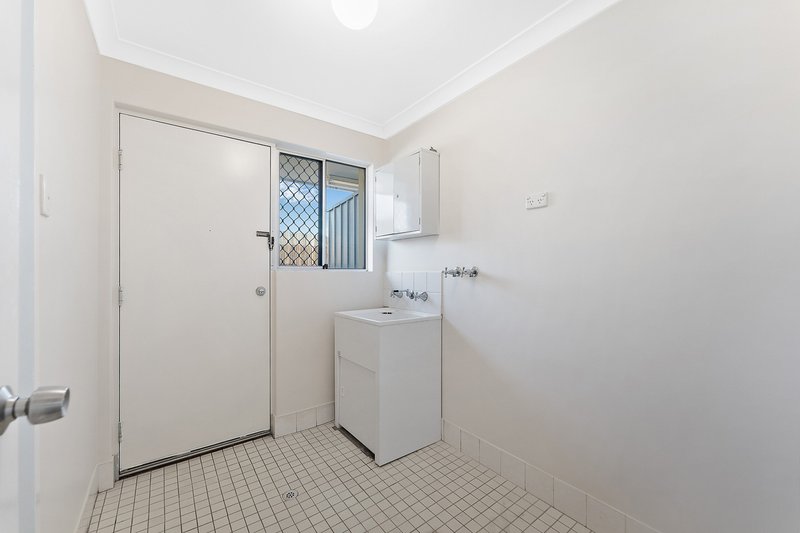 Photo - 19 Skiddaw Place, Balga WA 6061 - Image 19